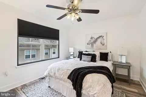 Bedroom - 4505 Potomac Highlands Cir, Triangle, VA 22172 photo 1 of 9