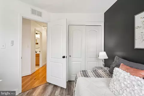 Bedroom - 4505 Potomac Highlands Cir, Triangle, VA 22172 photo 9 of 9