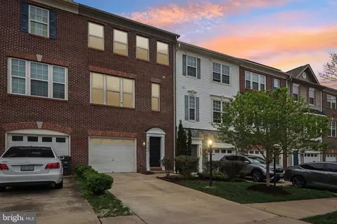 Exterior - 4505 Potomac Highlands Cir, Triangle, VA 22172 photo 9 of 11