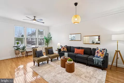 Living - 4505 Potomac Highlands Cir, Triangle, VA 22172 photo 1 of 2