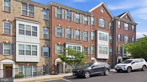 15360 Kensington Park Dr, Woodbridge, VA 22191