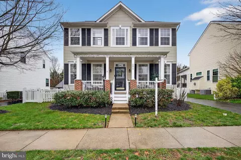 9876 Airedale Ct, Bristow, VA 20136