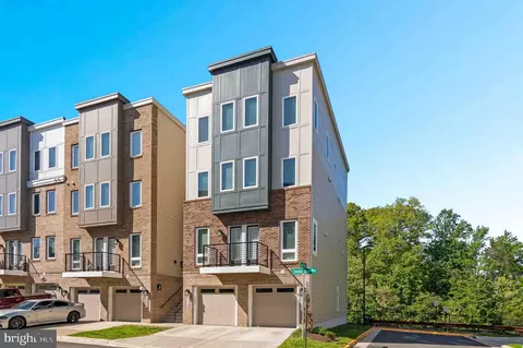 15500 Smoke Box Way, Woodbridge, VA 22191