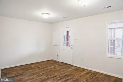 8461 Tackhouse Loop, Gainesville, VA 20155 photo 4