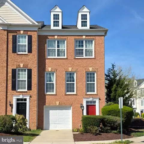 2449 Brookmoor Ln, Woodbridge, VA 22191