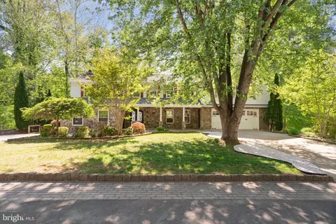 12522 Spring Dr, Manassas, VA 20112