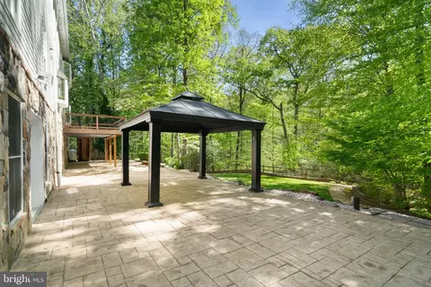 Exterior - 12522 Spring Dr, Manassas, VA 20112 photo 10 of 19