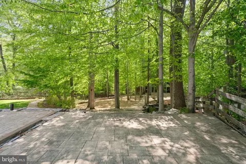 Exterior - 12522 Spring Dr, Manassas, VA 20112 photo 13 of 19