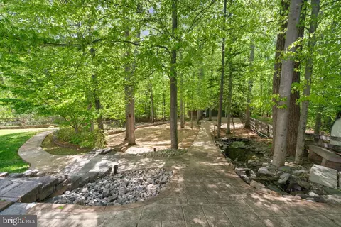 Exterior - 12522 Spring Dr, Manassas, VA 20112 photo 14 of 19