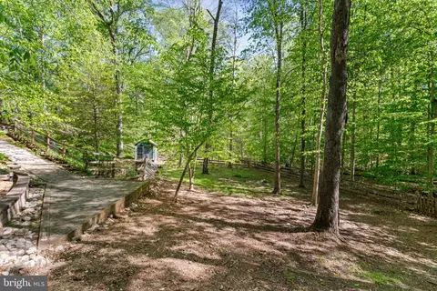 Exterior - 12522 Spring Dr, Manassas, VA 20112 photo 16 of 19