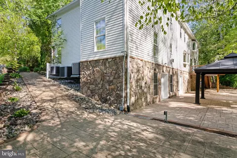 Exterior - 12522 Spring Dr, Manassas, VA 20112 photo 11 of 19