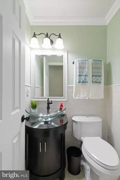 Bath - 12522 Spring Dr, Manassas, VA 20112 photo 1 of 12