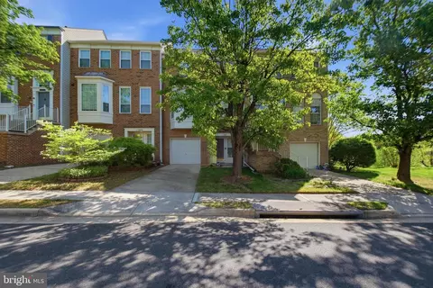 11807 Limoux Pl, Woodbridge, VA 22192