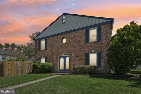 2874 Bowes Ln, Woodbridge, VA 22193