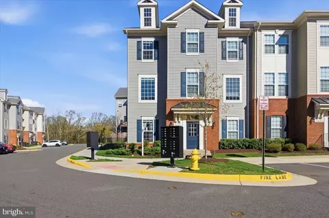 8243 Knight Sta, Manassas, VA 20110