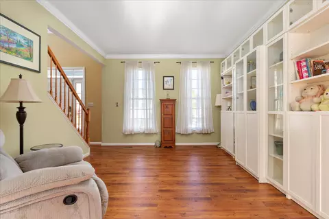 Living - 9140 Big Springs Loop, Bristow, VA 20136 photo 2 of 6