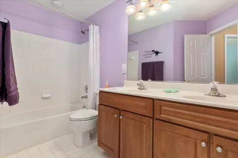 Bath - 9140 Big Springs Loop, Bristow, VA 20136 photo 2 of 6