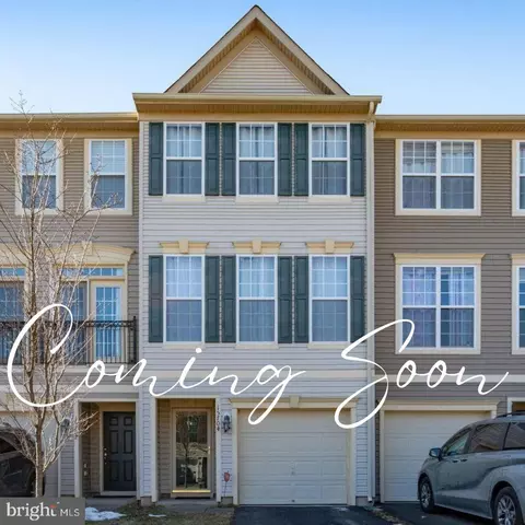 15704 John Diskin Cir, Woodbridge, VA 22191