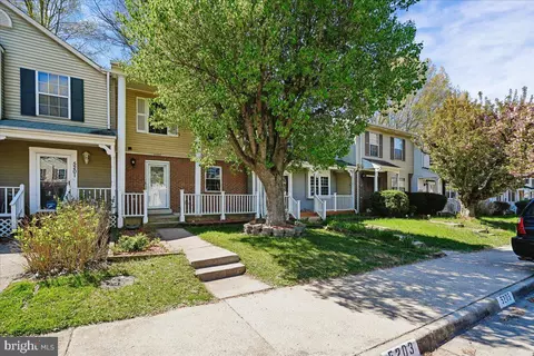 5203 Quince Ct, Woodbridge, VA 22193
