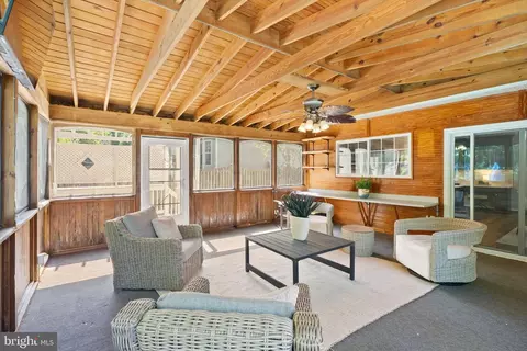 Exterior - 12328 Grimsby Ln, Bristow, VA 20136 photo 3 of 10