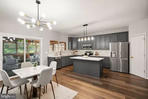 Kitchen - 12328 Grimsby Ln, Bristow, VA 20136 photo 2 of 5