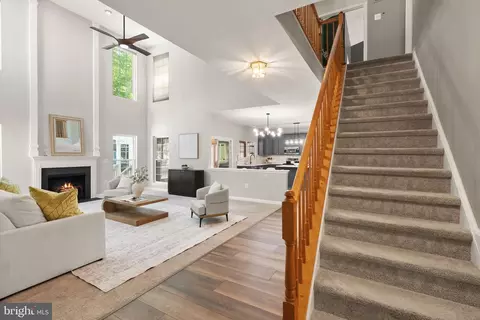 Entry Way - 12328 Grimsby Ln, Bristow, VA 20136 photo 3 of 5