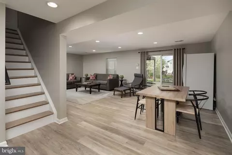 Entry Way - 7658 Bexhill Ct, Gainesville, VA 20155 photo 5 of 5