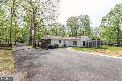 13660 Van Doren Rd, Manassas, VA 20112