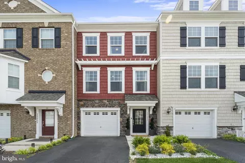 10637 Hinton Way, Manassas, VA 20112