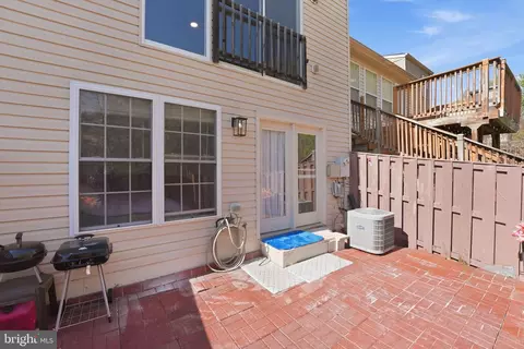 Exterior - 17455 Kagera Dr, Dumfries, VA 22025 photo 2 of 4