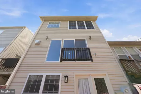 Exterior - 17455 Kagera Dr, Dumfries, VA 22025 photo 3 of 4