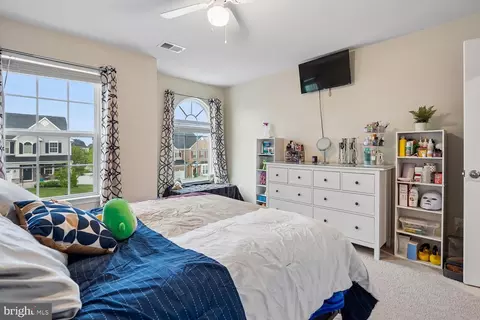 Bedroom - 12845 Hoadly Manor Dr, Manassas, VA 20112 photo 6 of 14