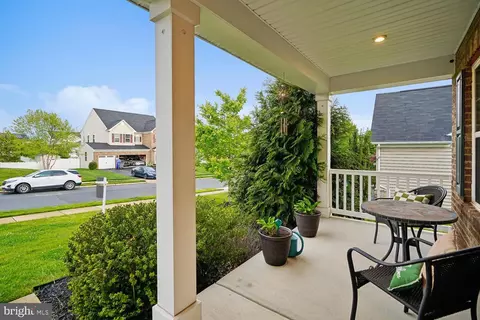 Exterior - 12845 Hoadly Manor Dr, Manassas, VA 20112 photo 4 of 14
