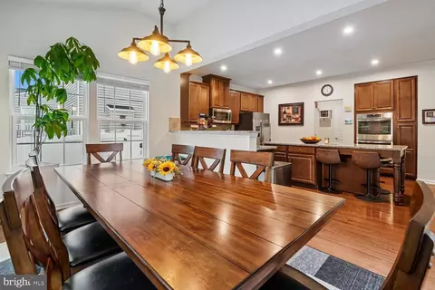 Dining - 12845 Hoadly Manor Dr, Manassas, VA 20112 photo 2 of 4