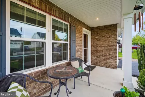 Exterior - 12845 Hoadly Manor Dr, Manassas, VA 20112 photo 6 of 14