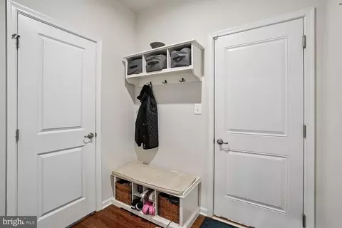 Entry Way - 12845 Hoadly Manor Dr, Manassas, VA 20112 photo 6 of 13