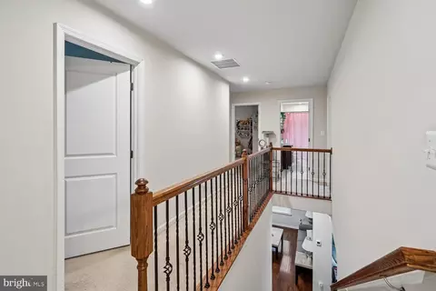 Entry Way - 12845 Hoadly Manor Dr, Manassas, VA 20112 photo 7 of 13