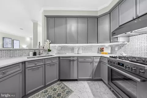 500 Belmont Bay Dr #305, Woodbridge, VA 22191