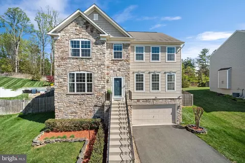 15929 Eagle Feather Dr, Woodbridge, VA 22191