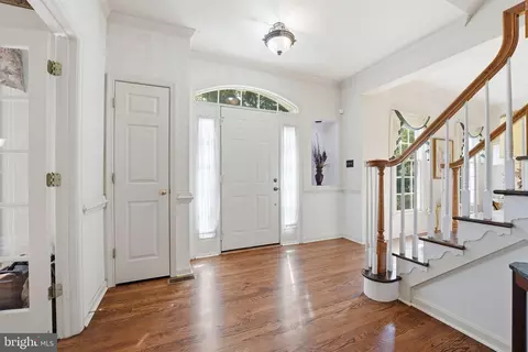 Entry Way - 7864 Meadowgate Dr, Manassas, VA 20112 photo 5 of 7