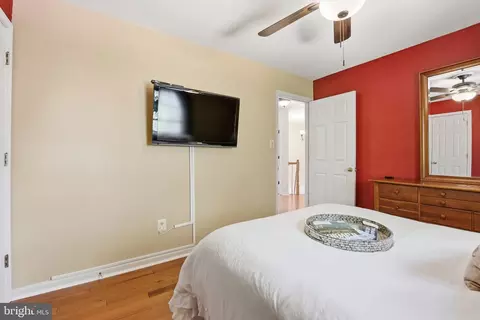 Bedroom - 7864 Meadowgate Dr, Manassas, VA 20112 photo 6 of 6