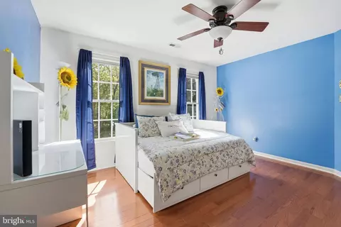 Bedroom - 7864 Meadowgate Dr, Manassas, VA 20112 photo 4 of 6