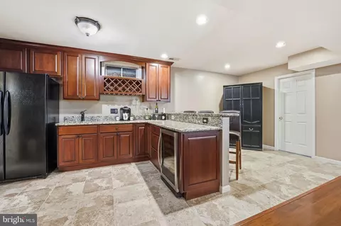 Kitchen - 7864 Meadowgate Dr, Manassas, VA 20112 photo 5 of 6