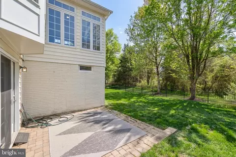 Exterior - 14189 Clatterbuck Loop, Gainesville, VA 20155 photo 7 of 9