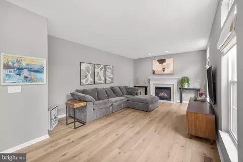 Living - 14189 Clatterbuck Loop, Gainesville, VA 20155 photo 1 of 1