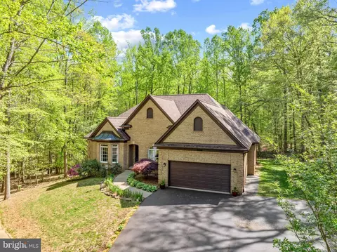 Exterior - 12868 Paddle Wheel Ct, Manassas, VA 20112 photo 2 of 11