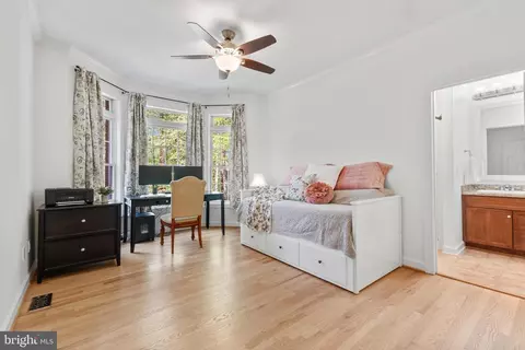 Bedroom - 12868 Paddle Wheel Ct, Manassas, VA 20112 photo 5 of 11
