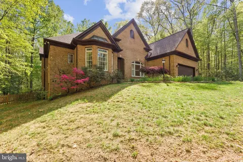 Exterior - 12868 Paddle Wheel Ct, Manassas, VA 20112 photo 8 of 11