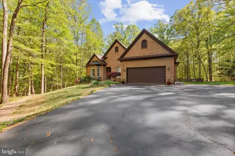 Exterior - 12868 Paddle Wheel Ct, Manassas, VA 20112 photo 11 of 11