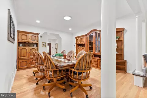 Dining - 12868 Paddle Wheel Ct, Manassas, VA 20112 photo 4 of 5